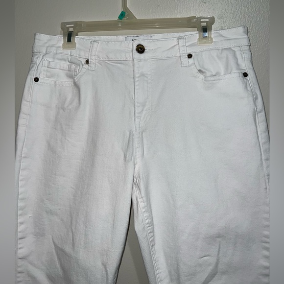 Pistola White Crop Skinny Jeans. Size 32. Like new condition, worn a handful. - Picture 2 of 8